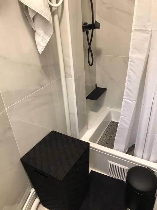 Charmant Appartement Cosy 2 Pieces Paris 15E Bagian luar foto